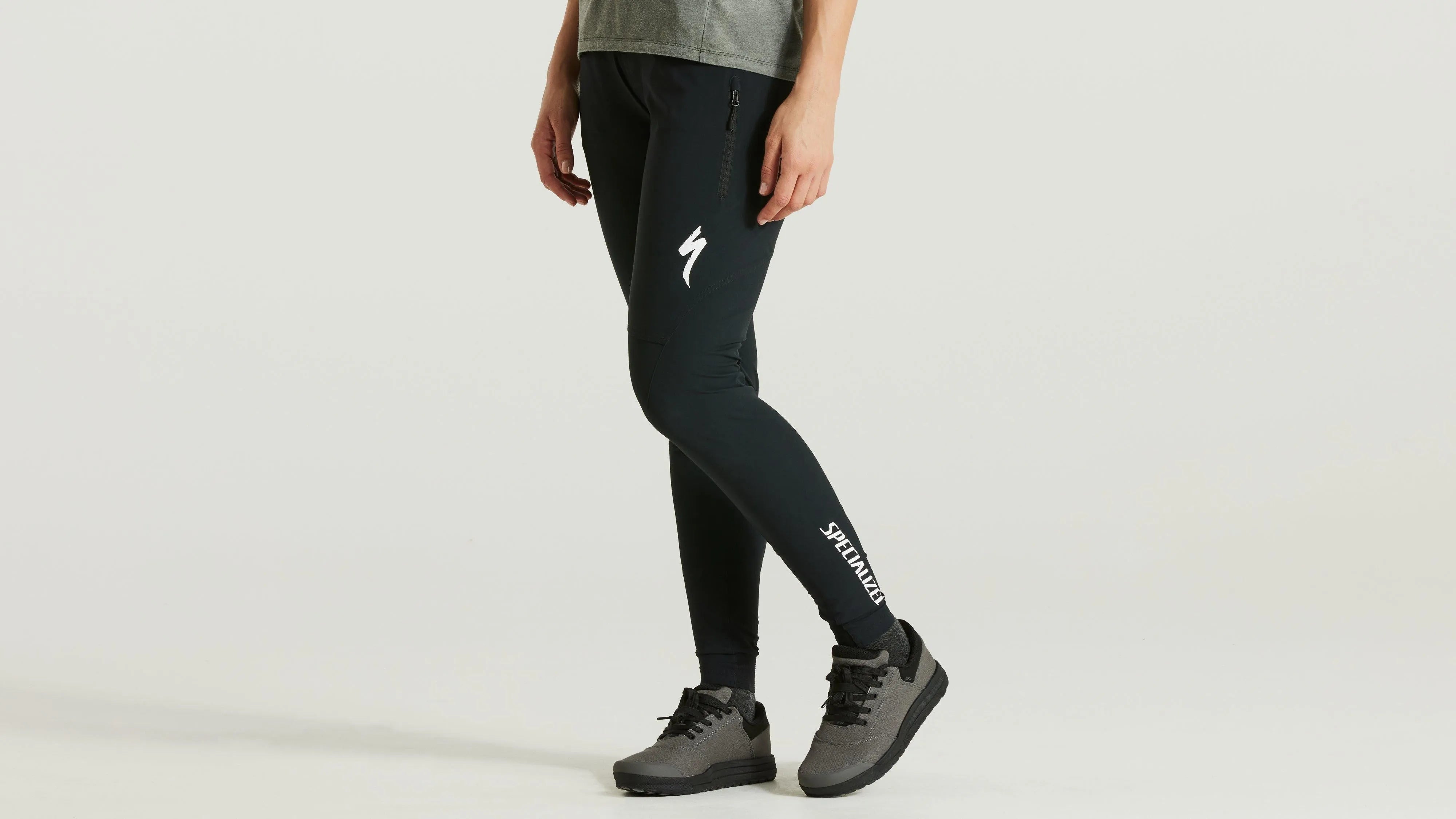 Trail Logo Pants