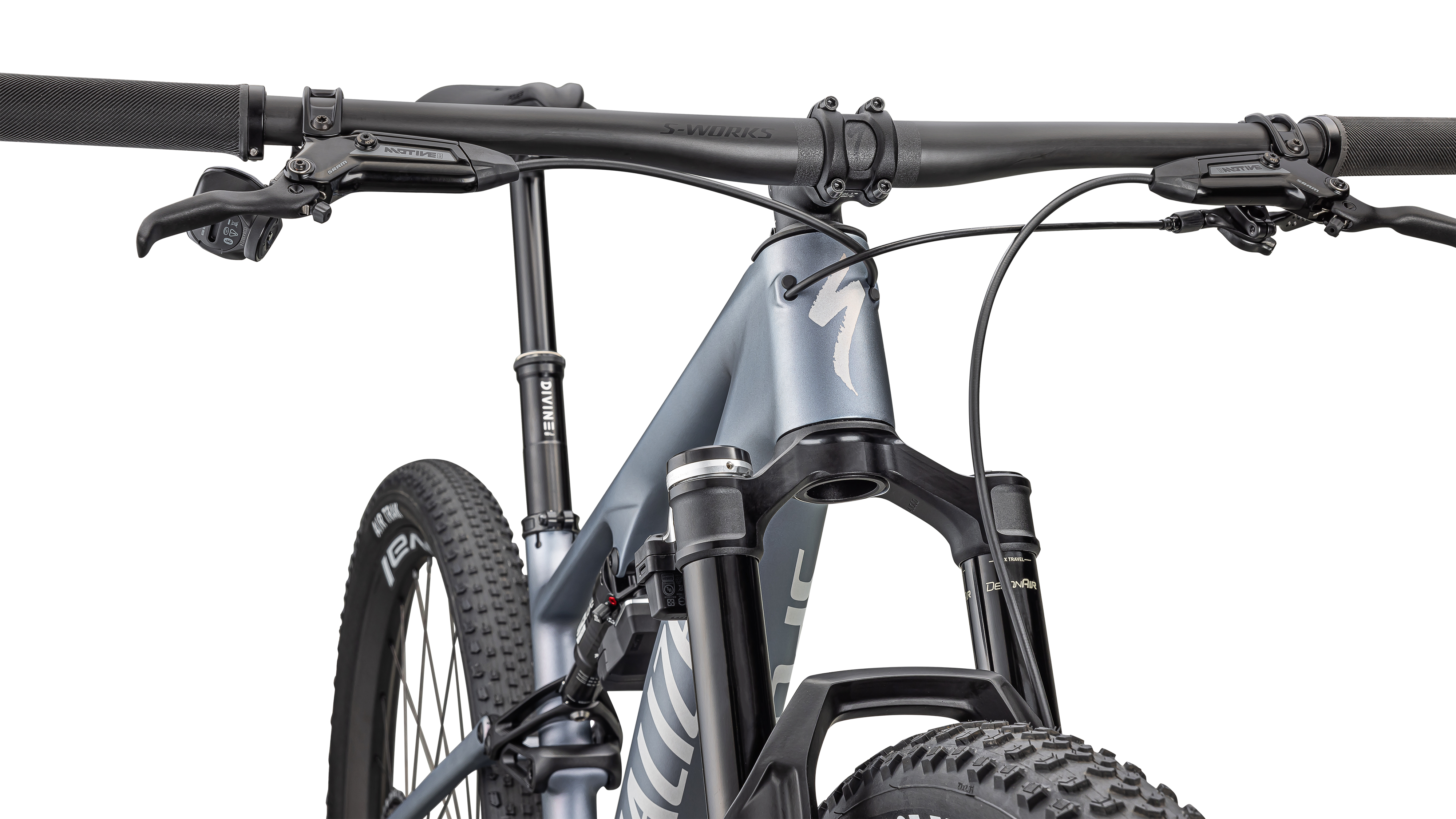 Epic 8 Pro - SRAM X0 AXS, RockShox Ultimate Flight Attendant