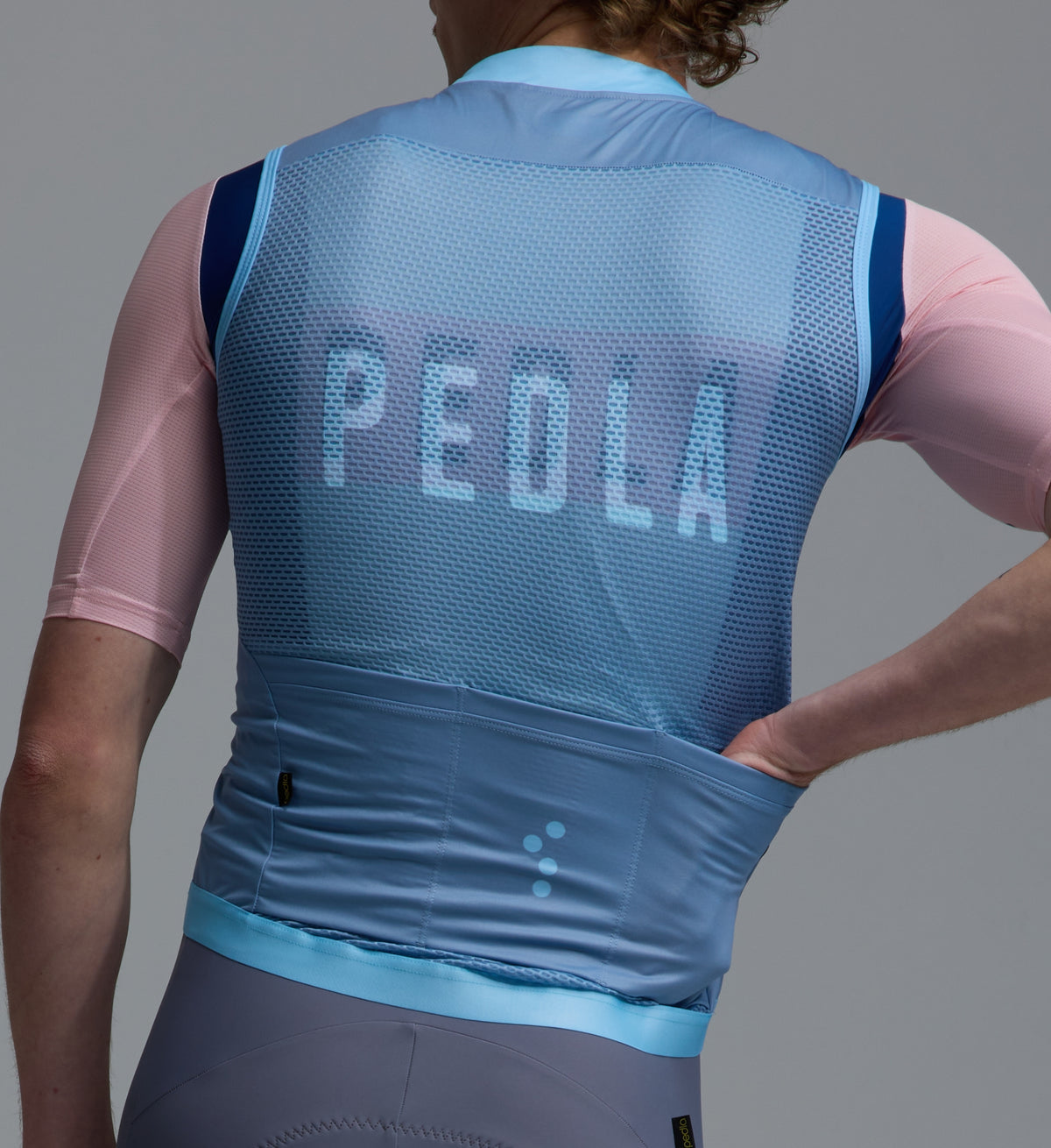 Men's Classic LITE Gilet in Solid Powder Blue