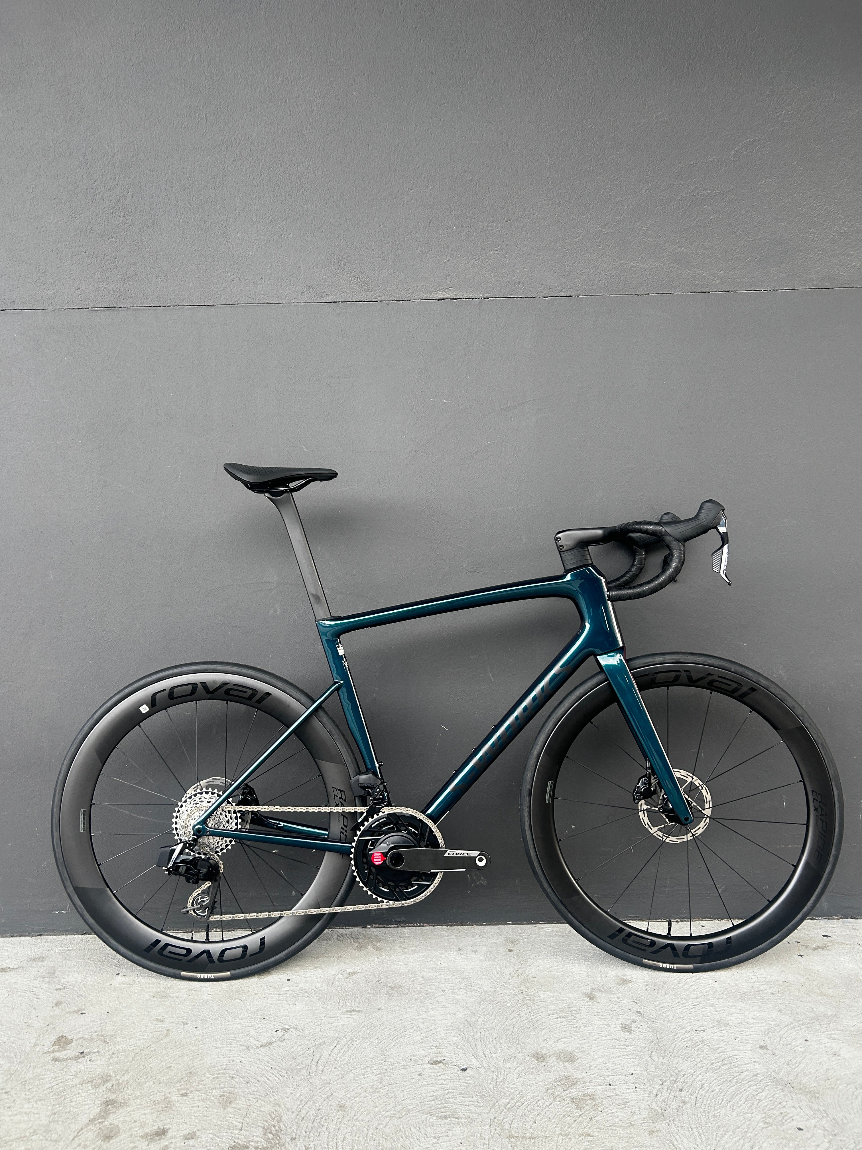 CUSTOM S-Works Tarmac SL8 - FACT 12r Carbon