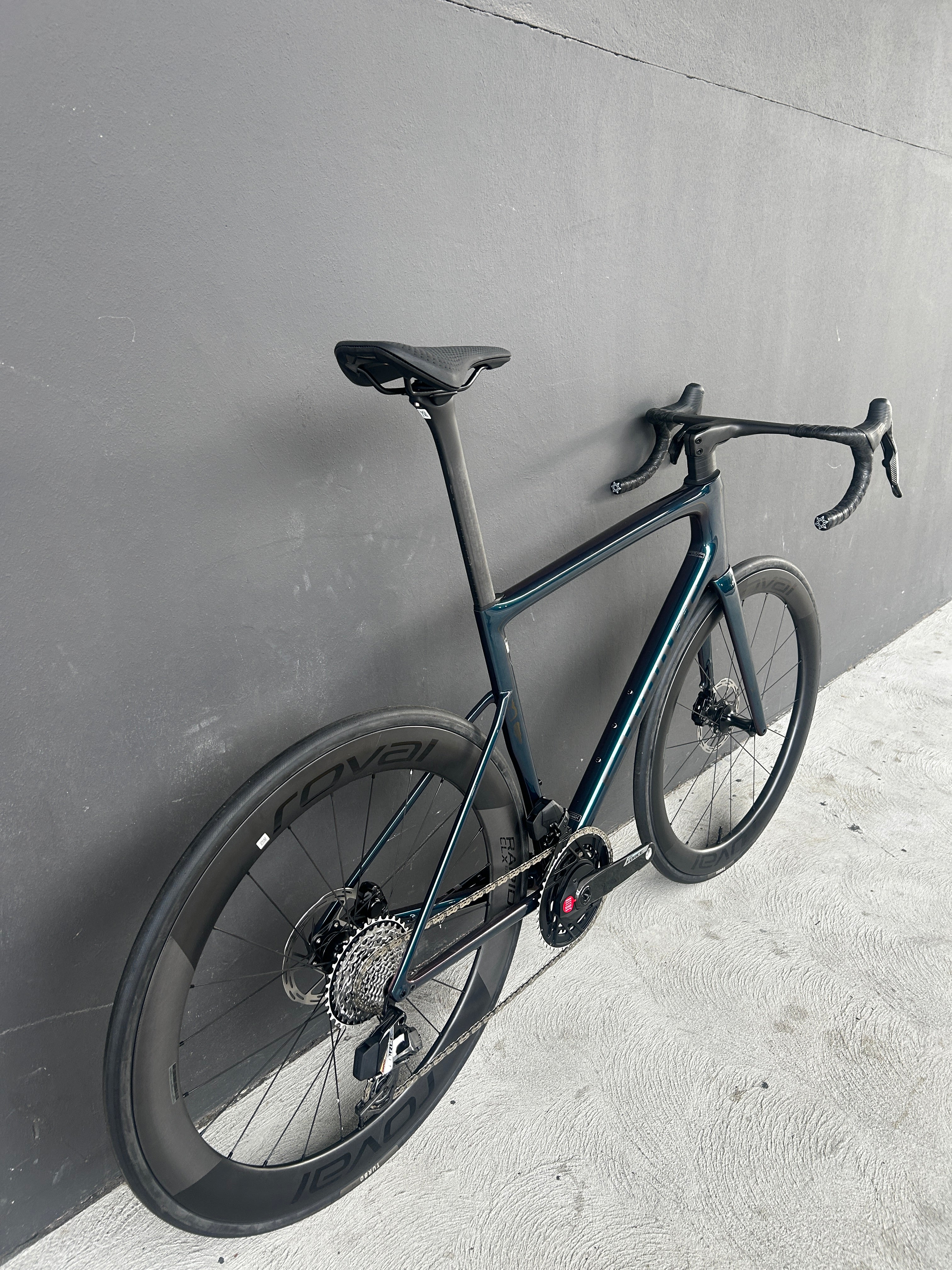 CUSTOM S-Works Tarmac SL8 - FACT 12r Carbon