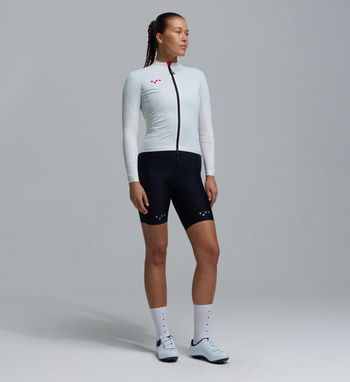 Essentials / Women's Classic Jacket