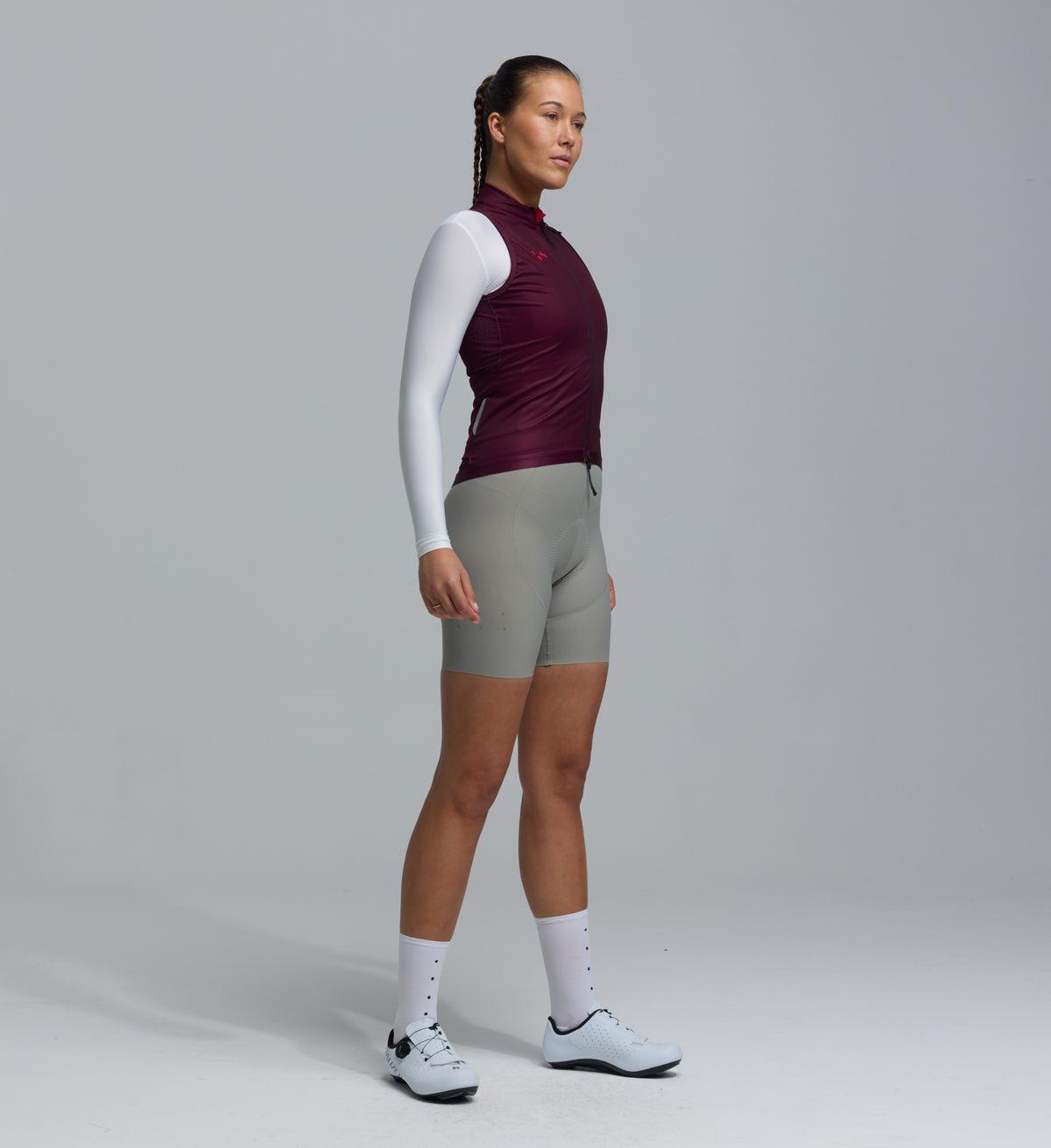 Essentials / Women's Classic LITE Gilet