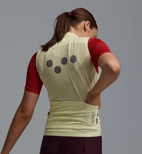 Women's Classic LITE Gilet in Dusty Yellow